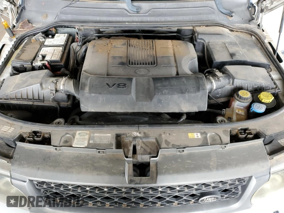 2011 Land Rover Range Rover Sport HSE with VIN SALSF2D41BA280114, listed as a Copart auction lot 51130135 with 147,033 mi miles and Clean Title. Bid and sale history available at carsss.com. Image 12.