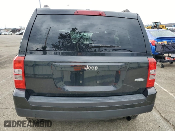 2014 Jeep Patriot Latitude with VIN 1C4NJPFB8ED674112, listed as a Copart auction lot 50460065 with 107,350 mi miles and Salvage Title. Bid and sale history available at carsss.com. Image 6.