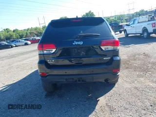 2020 Jeep Grand Cherokee Laredo E with VIN 1C4RJFAG8LC315568, listed as a IAAI auction lot 39783198 with 33,368 mi miles and . Bid and sale history available at DreamBid. Image 17.