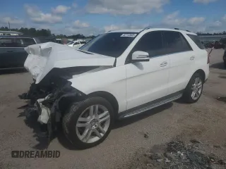 2017 Mercedes-Benz GLE 350 z VIN 4JGDA5JB9HA863487, wystawiony jako Copart lot #52712605 z przebiegiem 167 066 mil mil oraz Szkoda całkowita • Salvage title. Historia ofert i sprzedaży dostępna na DreamBid. Obrazek 1.