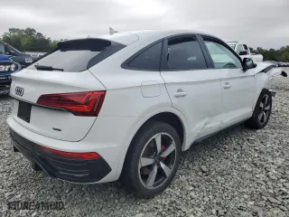 2024 Audi Q5 Sportback S line Premium Plus with VIN WA15AAFY3R2054815, listed as a Copart auction lot 71204024 with 2,627 mi miles and Salvage Title. Bid and sale history available at carsss.com. Image 3.