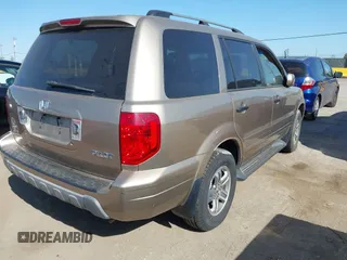 2005 Honda Pilot EX-L with RES with VIN 2HKYF186X5H506915, listed as a IAAI auction lot 42035760 with 234,624 mi miles. Bid and sale history available at carsss.com. Image 4.