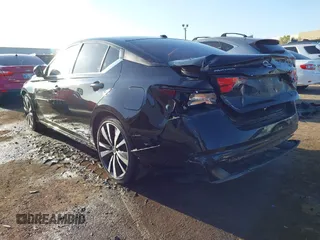 2019 Nissan Altima 2.5 SR with VIN 1N4BL4CV3KC130764, listed as a IAAI auction lot 41952695 with 86,644 mi miles. Bid and sale history available at carsss.com. Image 3.