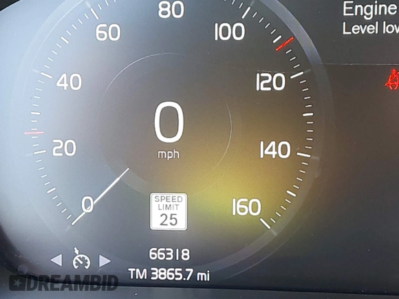 2021 Volvo XC40 R-Design with VIN YV4162UM5M2395943, listed as a IAAI auction lot 41979672 with 66,318 mi miles and . Bid and sale history available at carsss.com. Image 15.