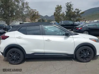 2022 Nissan Kicks SR with VIN 3N1CP5DV8NL484704, listed as a IAAI auction lot 41882050 with 70,535 mi miles. Bid and sale history available at carsss.com. Image 14.