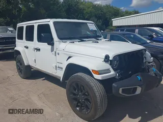 2024 Jeep Wrangler Sahara with VIN 1C4RJXP69RW224868, listed as a IAAI auction lot 42605835 with 30,986 mi miles and . Bid and sale history available at DreamBid. Image 1.