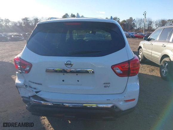 2019 Nissan Pathfinder SV with VIN 5N1DR2MM9KC637935, listed as a IAAI auction lot 41243401 with 30,768 mi miles. Bid and sale history available at carsss.com. Image 16.