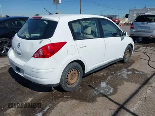 2007 Nissan Versa 1.8 S with VIN 3N1BC13E47L371692, listed as a IAAI auction lot 42050022 with 91,616 mi miles. Bid and sale history available at carsss.com. Image 4.