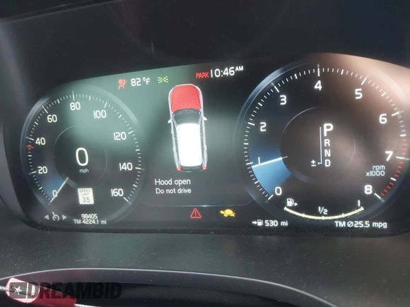 2020 Volvo XC60 Momentum with VIN YV4102RK0L1478564, listed as a IAAI auction lot 42159705 with 98,405 mi miles and . Bid and sale history available at DreamBid. Image 7.
