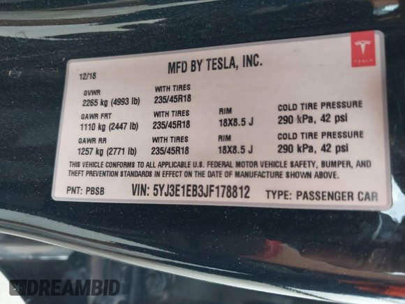 2018 Tesla Model 3 Long Range Battery z VIN 5YJ3E1EB3JF178812, wystawiony jako IAAI lot #42124838 z przebiegiem 124 229 mil mil oraz . Historia ofert i sprzedaży dostępna na DreamBid. Obrazek 9.
