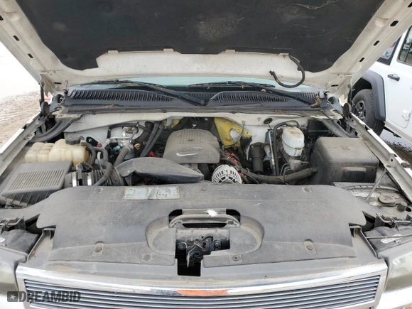 2007 Chevrolet Silverado 2500HD Classic LS with VIN 1GCHC29U67E198740, listed as a Copart auction lot 84428254 with 121,125 mi miles and Clean Title. Bid and sale history available at carsss.com. Image 12.