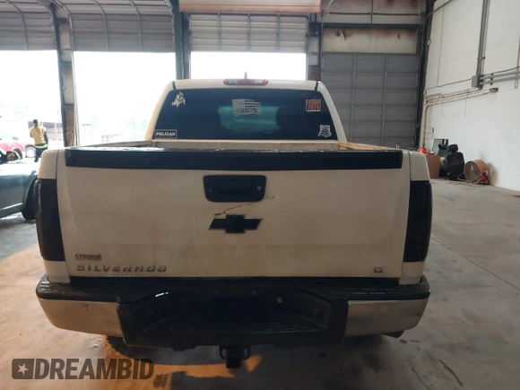 2011 Chevrolet Silverado 1500 LT with VIN 3GCPKSE34BG310982, listed as a IAAI auction lot 41053374 with 278,024 mi miles. Bid and sale history available at carsss.com. Image 16.