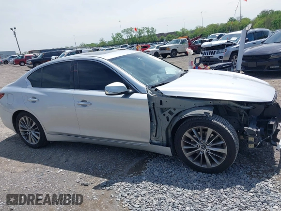2018 Infiniti Q50 Luxe with VIN JN1EV7AP5JM353956, listed as a IAAI auction lot 42082832 with 95,160 mi miles and . Bid and sale history available at carsss.com. Image 13.