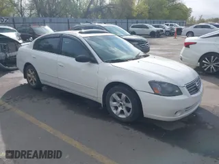 2006 Nissan Altima 2.5 S with VIN 1N4AL11D56C214482, listed as a IAAI auction lot 42028305 with 1 mi miles. Bid and sale history available at carsss.com. Image 1.