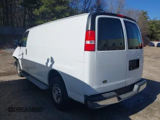2018 Chevrolet Express Cargo Van with VIN 1GCWGAFG3J1907420, listed as a IAAI auction lot 41510854 with 91,112 mi miles. Bid and sale history available at carsss.com. Image 3.