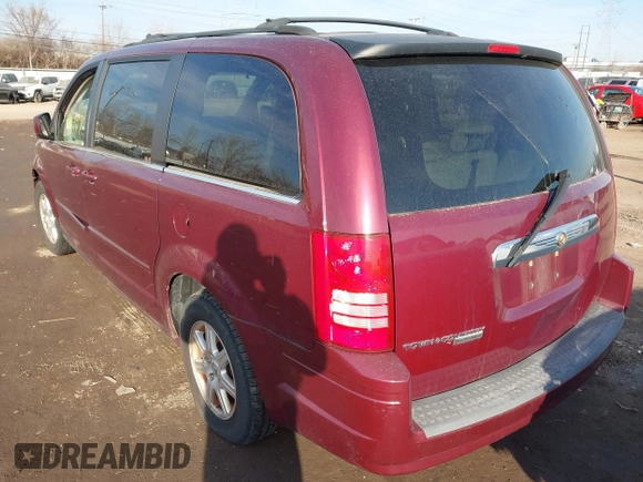 2008 Chrysler Town & Country Touring with VIN 2A8HR54P88R682746, listed as a IAAI auction lot 41769917 with 198,072 mi miles and . Bid and sale history available at DreamBid. Image 3.