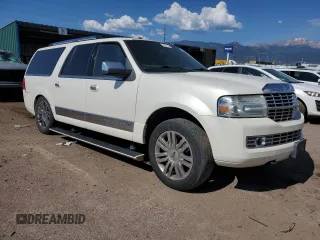 2008 Lincoln Navigator z VIN 5LMFL28538LJ10296, wystawiony jako Copart lot #60555325 z przebiegiem 225 462 mil mil oraz Czysty tytuł • Clean title. Historia ofert i sprzedaży dostępna na DreamBid. Obrazek 4.