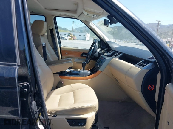 2008 Land Rover Range Rover Sport SC with VIN SALSH23428A178955, listed as a IAAI auction lot 39029918 with 132,303 mi miles. Bid and sale history available at carsss.com. Image 5.