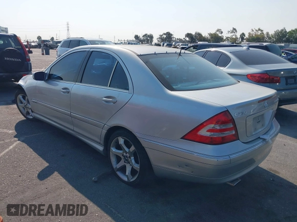 2005 Mercedes-Benz C 230 Kompressor with VIN WDBRF40J85A668022, listed as a IAAI auction lot 41075872 with 200,016 mi miles and . Bid and sale history available at DreamBid. Image 3.