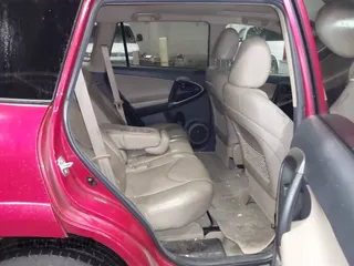 2011 Toyota RAV4 Limited with VIN 2T3DF4DV5BW142324, listed as a IAAI auction lot 41646694 with 267,082 mi miles and . Bid and sale history available at DreamBid. Image 8.