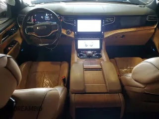 2022 Jeep Grand Wagoneer Series III с VIN 1C4SJVGJ8NS184925, выставлен на аукционе Copart как лот 51525905 с пробегом 77 019 миль миль и Списание • Salvage title. История ставок и продаж доступна на DreamBid. Изображение 8.