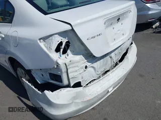 2012 Honda Civic LX с VIN 19XFB2F5XCE306217, выставлен на аукционе IAAI как лот 42476498 с пробегом 160 932 миль миль и . История ставок и продаж доступна на DreamBid. Изображение 6.