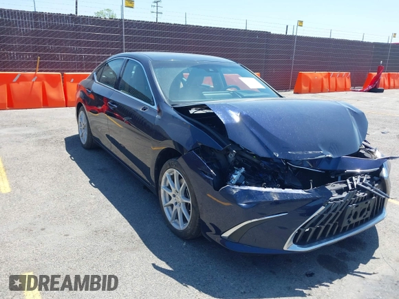 2022 Lexus ES 350 z VIN 58ADZ1B12NU135987, wystawiony jako IAAI lot #42216317 z przebiegiem 55 515 mil mil oraz . Historia ofert i sprzedaży dostępna na DreamBid. Obrazek 1.