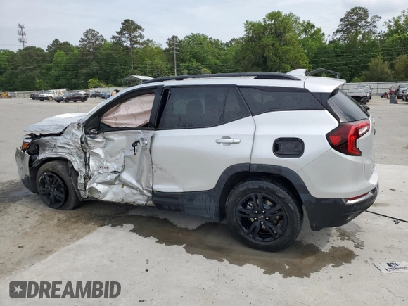2022 GMC Terrain AT4 z VIN 3GKALYEV4NL251066, wystawiony jako Copart lot #53334335 z przebiegiem Nie podano mil oraz Szkoda całkowita • Salvage title. Historia ofert i sprzedaży dostępna na DreamBid. Obrazek 2.