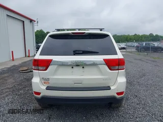 2011 Jeep Grand Cherokee Laredo with VIN 1J4RR4GG6BC680943, listed as a IAAI auction lot 42419575 with 188,672 mi miles and . Bid and sale history available at DreamBid. Image 16.