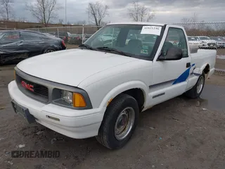 1995 GMC Sonoma with VIN 1GTCS14Z2SK501226, listed as a IAAI auction lot 41821246 with 195,746 mi miles. Bid and sale history available at carsss.com. Image 17.
