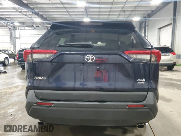2021 Toyota RAV4 XLE with VIN 2T3P1RFV7MW196605, listed as a Copart auction lot 63502735 with 32,150 mi miles and Salvage title. Bid and sale history available at DreamBid. Image 6.
