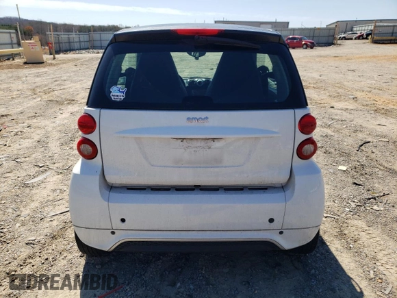 2015 Smart fortwo Passion z VIN WMEEJ3BA3FK809467, wystawiony jako Copart lot #50590865 z przebiegiem 83 821 mil mil oraz Szkody całkowita. Historia ofert i sprzedaży dostępna na DreamBid. Obrazek 11.