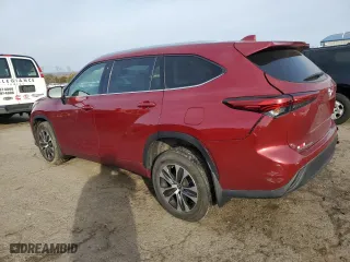 2020 Toyota Highlander XLE with VIN 5TDGZRBH7LS506678, listed as a Copart auction lot 48966645 with 73,176 mi miles and Salvage Title. Bid and sale history available at carsss.com. Image 2.