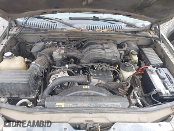 2004 Ford Explorer XLT z VIN 1FMZU63K64UB38633, wystawiony jako IAAI lot #41647422 z przebiegiem 232 857 mil mil oraz . Historia ofert i sprzedaży dostępna na DreamBid. Obrazek 10.
