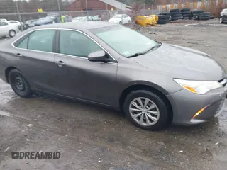 2015 Toyota Camry XLE z VIN 4T4BF1FK5FR456746, wystawiony jako IAAI lot #41058517 z przebiegiem 150 466 mil mil oraz . Historia ofert i sprzedaży dostępna na DreamBid. Obrazek 13.