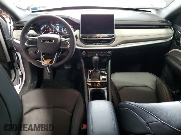 2024 Jeep Compass Limited с VIN 3C4NJDCN2RT176632, выставлен на аукционе Copart как лот 61791185 с пробегом 5 198 миль миль и Списание • Salvage title. История ставок и продаж доступна на DreamBid. Изображение 8.