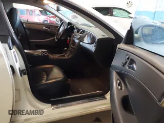 2006 Mercedes-Benz CLS 500 with VIN WDDDJ75X96A030135, listed as a IAAI auction lot 42340677 with 193,693 mi miles and . Bid and sale history available at DreamBid. Image 5.