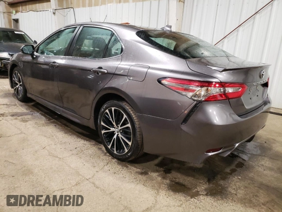 2019 Toyota Camry LE with VIN 4T1B11HK2KU217235, listed as a Copart auction lot 54064875 with 60,487 mi miles and Clean Title. Bid and sale history available at carsss.com. Image 2.
