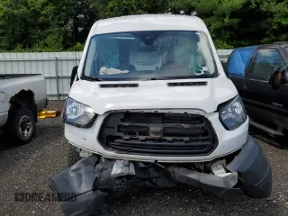 2018 Ford Transit z VIN 1FTYR2CMXJKA85664, wystawiony jako Copart lot #62708365 z przebiegiem Nie podano mil oraz Szkoda całkowita • Salvage title. Historia ofert i sprzedaży dostępna na DreamBid. Obrazek 5.