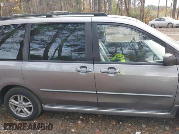 2005 Mazda MPV LX with VIN JM3LW28J650551360, listed as a IAAI auction lot 40951289 with 168,088 mi miles. Bid and sale history available at carsss.com. Image 13.