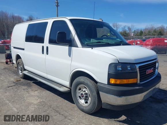 2019 GMC Savana Cargo with VIN 1GTW7AFG2K1366684, listed as a IAAI auction lot 41894616 with 88,788 mi miles. Bid and sale history available at carsss.com. Image 1.