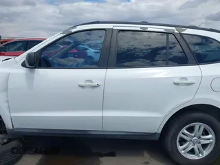 2010 Hyundai Santa Fe GLS z VIN 5NMSG3AB4AH336922, wystawiony jako IAAI lot #42196185 z przebiegiem 219 427 mil mil oraz . Historia ofert i sprzedaży dostępna na DreamBid. Obrazek 14.