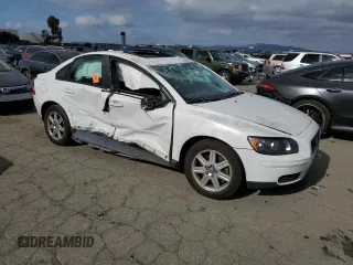 2007 Volvo S40 2.4L with VIN YV1MS382472316321, listed as a Copart auction lot 43195895 with 242,297 mi miles and Salvage Title. Bid and sale history available at carsss.com. Image 4.