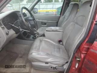 1998 Ford Explorer XL z VIN 1FMZU34E6WUA86351, wystawiony jako Copart lot #56220645 z przebiegiem 192 366 mil mil oraz Szkoda całkowita • Salvage title. Historia ofert i sprzedaży dostępna na DreamBid. Obrazek 7.
