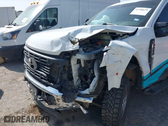 2023 Ford F-250 XL с VIN 1FT7W2BT9PEC04809, выставлен на аукционе IAAI как лот 41788629 с пробегом 58 185 миль миль и . История ставок и продаж доступна на DreamBid. Изображение 6.