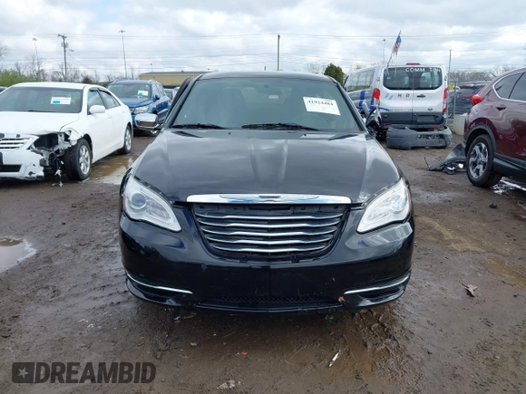 2014 Chrysler 200 Touring with VIN 1C3CCBBB0EN118983, listed as a IAAI auction lot 41924484 with 120,002 mi miles. Bid and sale history available at carsss.com. Image 13.