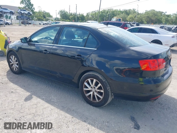 2014 Volkswagen Jetta SE с VIN 3VWD17AJ8EM304418, выставлен на аукционе IAAI как лот 42687062 с пробегом 207 402 миль миль и . История ставок и продаж доступна на DreamBid. Изображение 3.
