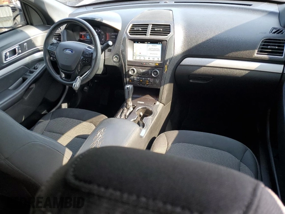 2017 Ford Explorer XLT с VIN 1FM5K7D85HGD79200, выставлен на аукционе Copart как лот 57557635 с пробегом 110 832 миль миль и Списание • Salvage title. История ставок и продаж доступна на DreamBid. Изображение 8.