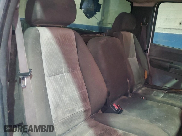 2009 GMC Sierra 1500 with VIN 1GTHC44K99E143963, listed as a Copart auction lot 46237435 with 463,492 mi miles and Clean Title. Bid and sale history available at DreamBid. Image 10.