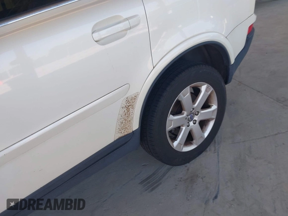 2010 Volvo XC90 I6 with VIN YV4982CZ9A1560632, listed as a IAAI auction lot 42578876 with 201,730 mi miles and . Bid and sale history available at DreamBid. Image 12.